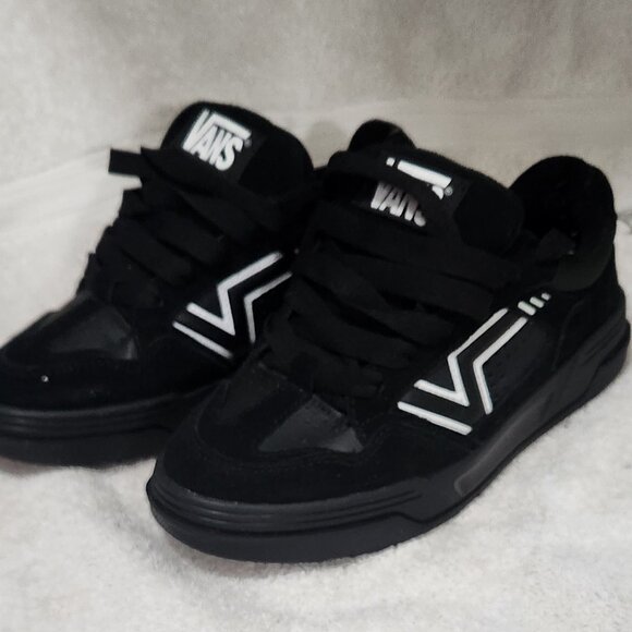 Vans Other - Vans Upland Contract Stitch White/Black Mens Skateboarding Shoes 7/M or 8.5/W